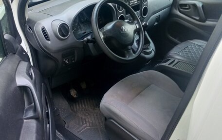 Peugeot Partner II рестайлинг 2, 2013 год, 590 000 рублей, 8 фотография