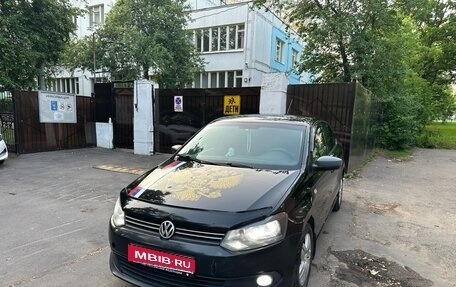 Volkswagen Polo VI (EU Market), 2014 год, 750 000 рублей, 1 фотография