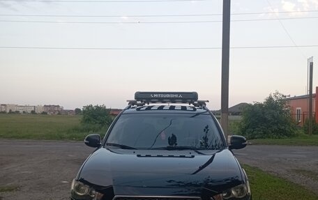 Mitsubishi Outlander III рестайлинг 3, 2011 год, 980 000 рублей, 1 фотография