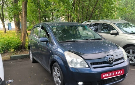 Toyota Corolla Verso I, 2005 год, 750 000 рублей, 2 фотография