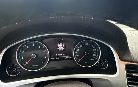 Volkswagen Touareg III, 2014 год, 2 800 000 рублей, 8 фотография