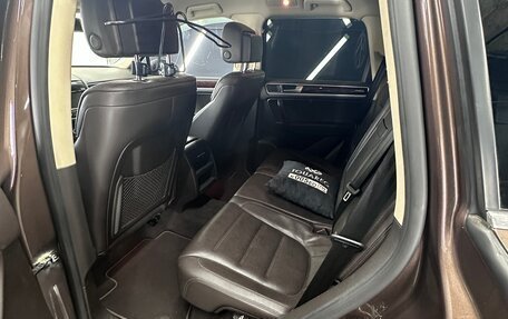 Volkswagen Touareg III, 2014 год, 2 800 000 рублей, 10 фотография