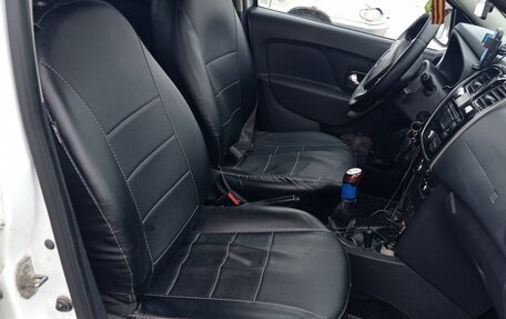 Renault Logan II, 2014 год, 400 000 рублей, 7 фотография