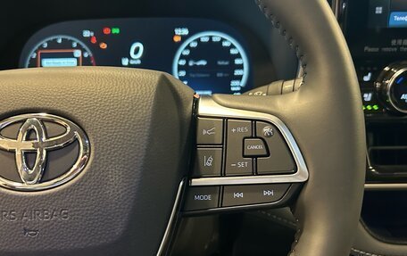 Toyota Highlander, 2025 год, 5 850 000 рублей, 16 фотография
