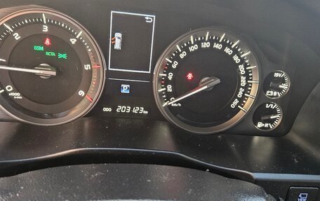 Toyota Land Cruiser 200, 2015 год, 6 200 000 рублей, 4 фотография