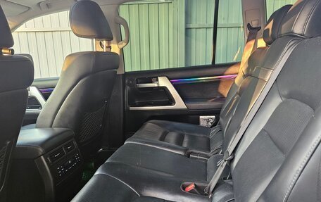 Toyota Land Cruiser 200, 2015 год, 6 200 000 рублей, 2 фотография