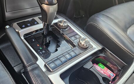 Toyota Land Cruiser 200, 2015 год, 6 200 000 рублей, 5 фотография