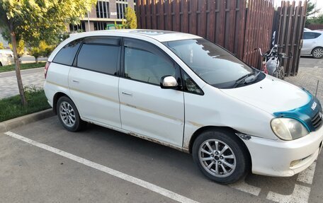 Toyota Nadia, 2001 год, 500 000 рублей, 2 фотография