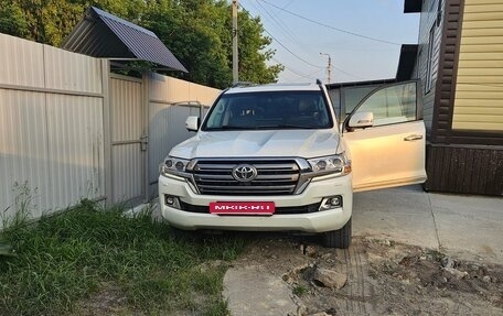 Toyota Land Cruiser 200, 2015 год, 6 200 000 рублей, 8 фотография