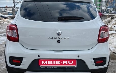 Renault Sandero II рестайлинг, 2021 год, 1 399 000 рублей, 2 фотография