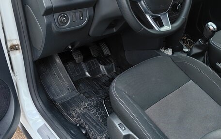 Renault Sandero II рестайлинг, 2021 год, 1 399 000 рублей, 15 фотография