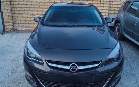 Opel Astra J, 2013 год, 720 000 рублей, 4 фотография