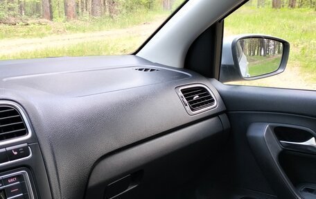 Volkswagen Polo VI (EU Market), 2013 год, 910 000 рублей, 21 фотография
