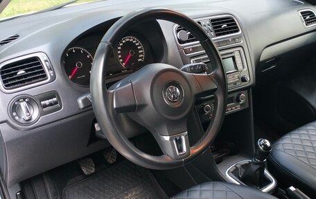 Volkswagen Polo VI (EU Market), 2013 год, 910 000 рублей, 22 фотография