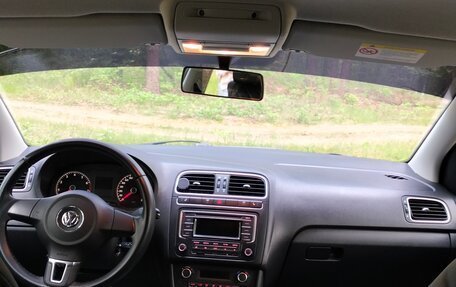 Volkswagen Polo VI (EU Market), 2013 год, 910 000 рублей, 20 фотография