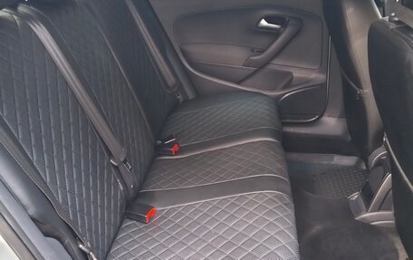 Volkswagen Polo VI (EU Market), 2013 год, 910 000 рублей, 26 фотография