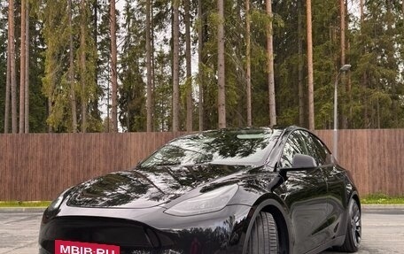 Tesla Model Y I, 2023 год, 7 300 000 рублей, 2 фотография