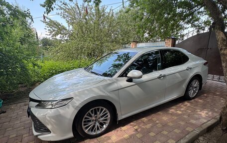 Toyota Camry, 2018 год, 2 950 000 рублей, 3 фотография