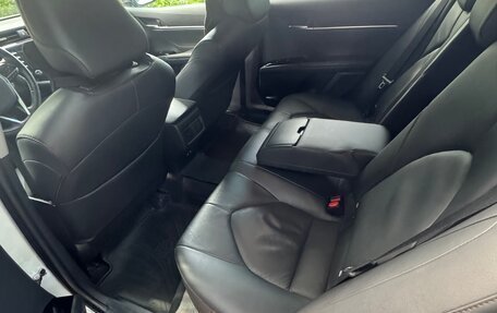 Toyota Camry, 2018 год, 2 950 000 рублей, 5 фотография