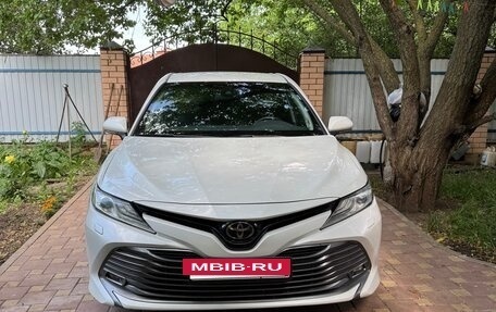 Toyota Camry, 2018 год, 2 950 000 рублей, 12 фотография