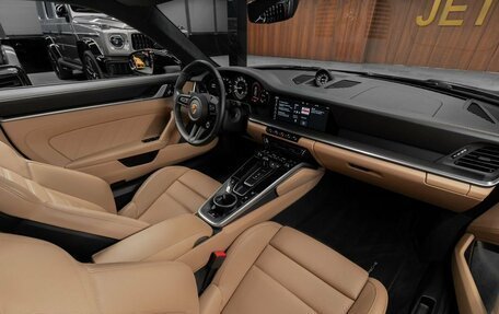 Porsche 911, 2021 год, 27 500 000 рублей, 28 фотография