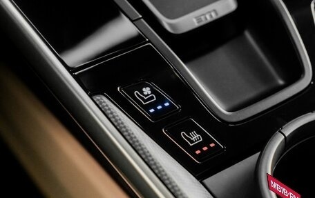 Porsche 911, 2021 год, 27 500 000 рублей, 24 фотография