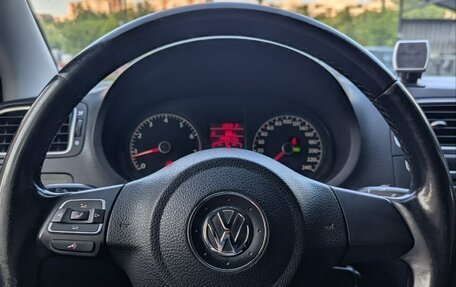 Volkswagen Polo VI (EU Market), 2013 год, 950 000 рублей, 20 фотография