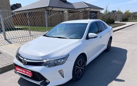 Toyota Camry, 2017 год, 2 100 000 рублей, 5 фотография