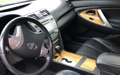 Toyota Camry, 2007 год, 855 000 рублей, 6 фотография