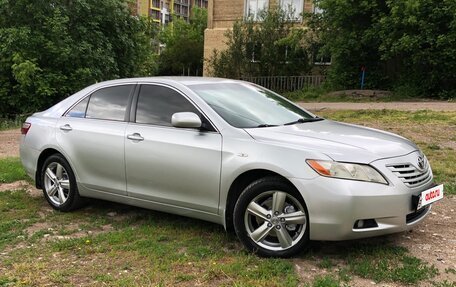 Toyota Camry, 2007 год, 855 000 рублей, 2 фотография