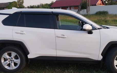 Toyota RAV4, 2019 год, 3 199 000 рублей, 4 фотография