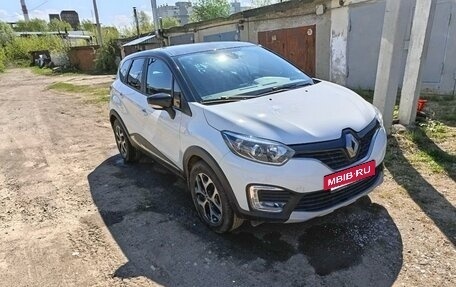 Renault Kaptur I рестайлинг, 2018 год, 1 599 000 рублей, 8 фотография