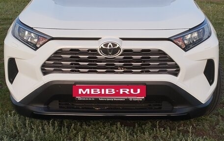 Toyota RAV4, 2019 год, 3 199 000 рублей, 3 фотография