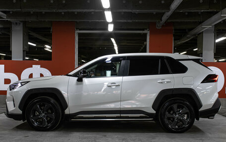 Toyota RAV4, 2023 год, 3 749 000 рублей, 8 фотография