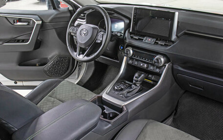 Toyota RAV4, 2023 год, 3 749 000 рублей, 11 фотография