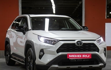 Toyota RAV4, 2023 год, 3 749 000 рублей, 3 фотография