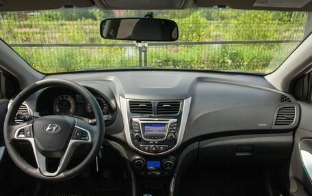 Hyundai Solaris II рестайлинг, 2011 год, 530 000 рублей, 20 фотография