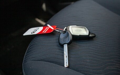 Hyundai Solaris II рестайлинг, 2011 год, 530 000 рублей, 38 фотография