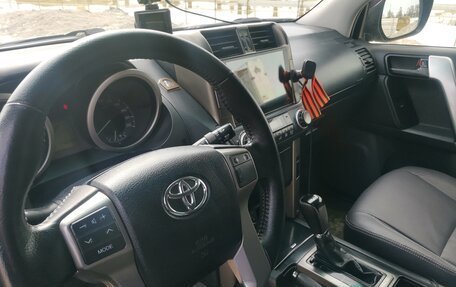 Toyota Land Cruiser Prado 150 рестайлинг 2, 2012 год, 2 950 000 рублей, 5 фотография