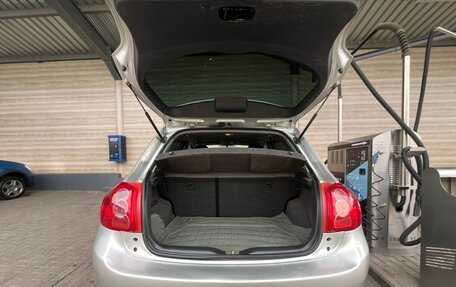 Toyota Auris II, 2008 год, 675 000 рублей, 2 фотография