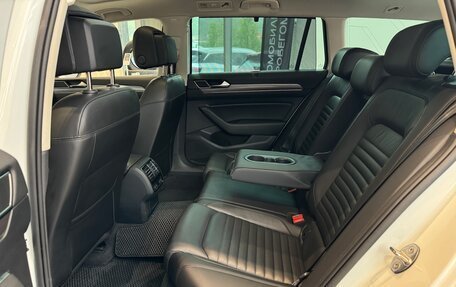 Volkswagen Passat B8 рестайлинг, 2017 год, 2 490 000 рублей, 11 фотография