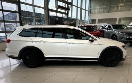 Volkswagen Passat B8 рестайлинг, 2017 год, 2 490 000 рублей, 6 фотография