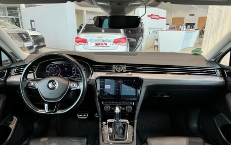 Volkswagen Passat B8 рестайлинг, 2017 год, 2 490 000 рублей, 15 фотография