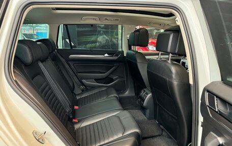 Volkswagen Passat B8 рестайлинг, 2017 год, 2 490 000 рублей, 32 фотография