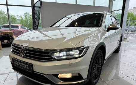 Volkswagen Passat B8 рестайлинг, 2017 год, 2 490 000 рублей, 36 фотография