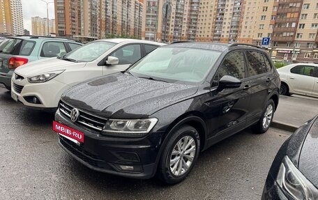 Volkswagen Tiguan II, 2019 год, 2 290 000 рублей, 3 фотография