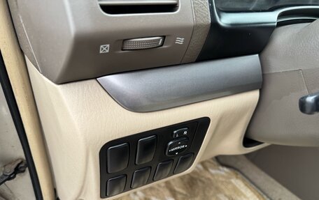 Toyota Land Cruiser Prado 120 рестайлинг, 2004 год, 1 505 000 рублей, 9 фотография