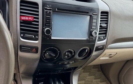 Toyota Land Cruiser Prado 120 рестайлинг, 2004 год, 1 505 000 рублей, 8 фотография