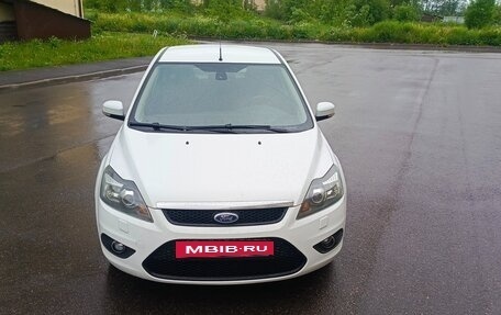 Ford Focus II рестайлинг, 2010 год, 700 000 рублей, 2 фотография