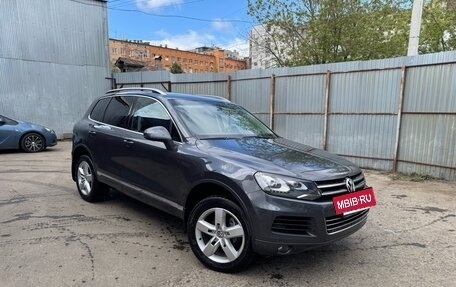 Volkswagen Touareg III, 2010 год, 1 700 000 рублей, 2 фотография